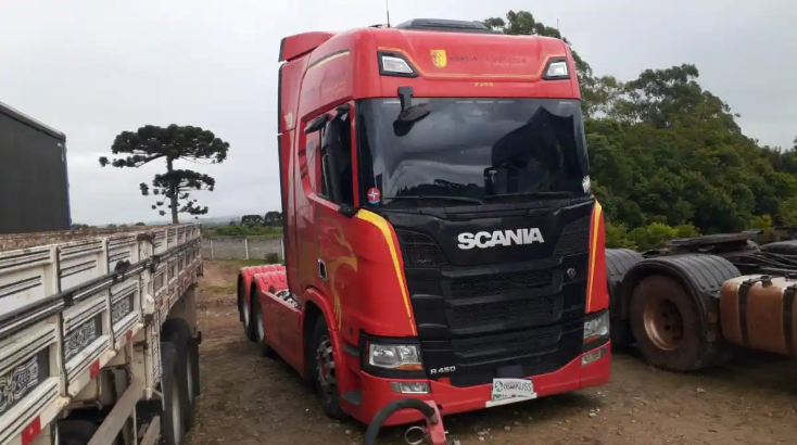 Scania Heróis da Estrada está sendo leiloada por R$ 500 mil